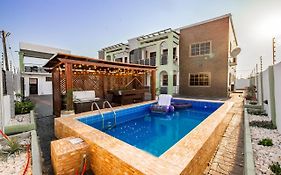 Cloud9 Luxury Apartments